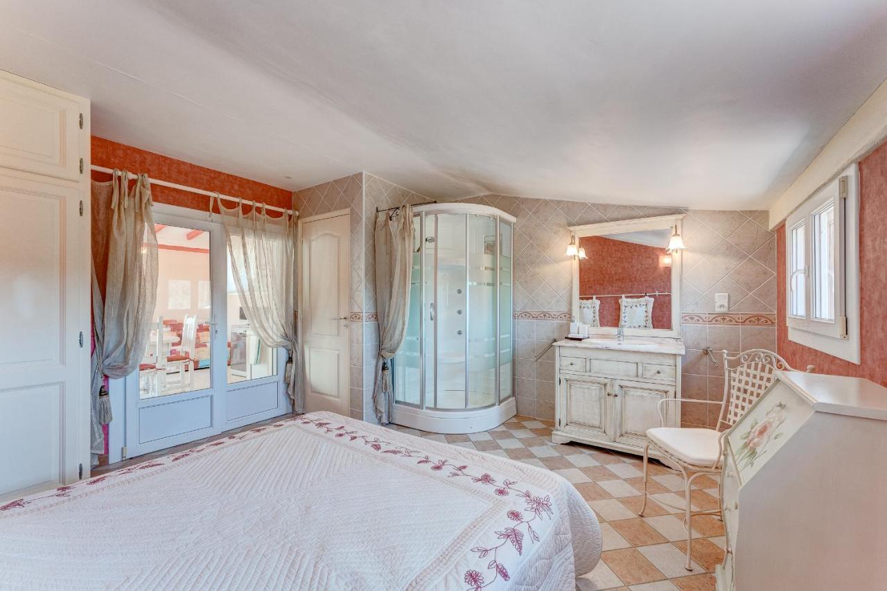 Villa Gilbert Vins-sur-Caramy Exterior foto